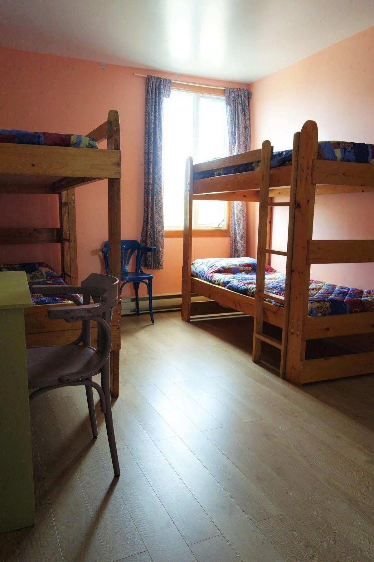 Le Carabobo Auberge Forillon Gaspé Exteriér fotografie